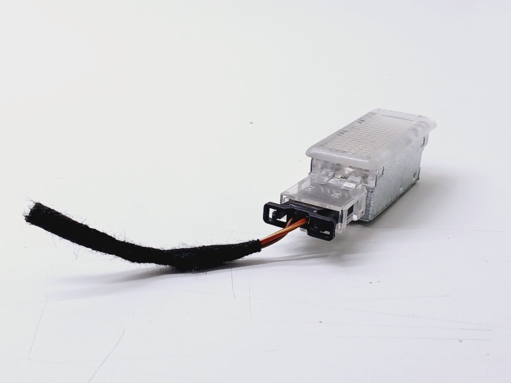 Luz Cortesia Porta Luvas Vw Jetta Tsi 1.4 2017 6l0947565