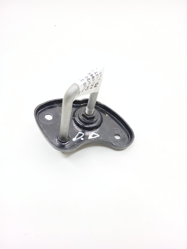 Batente Direito Fechadura Capô  Bmw 320i 2.0 2020 7473707