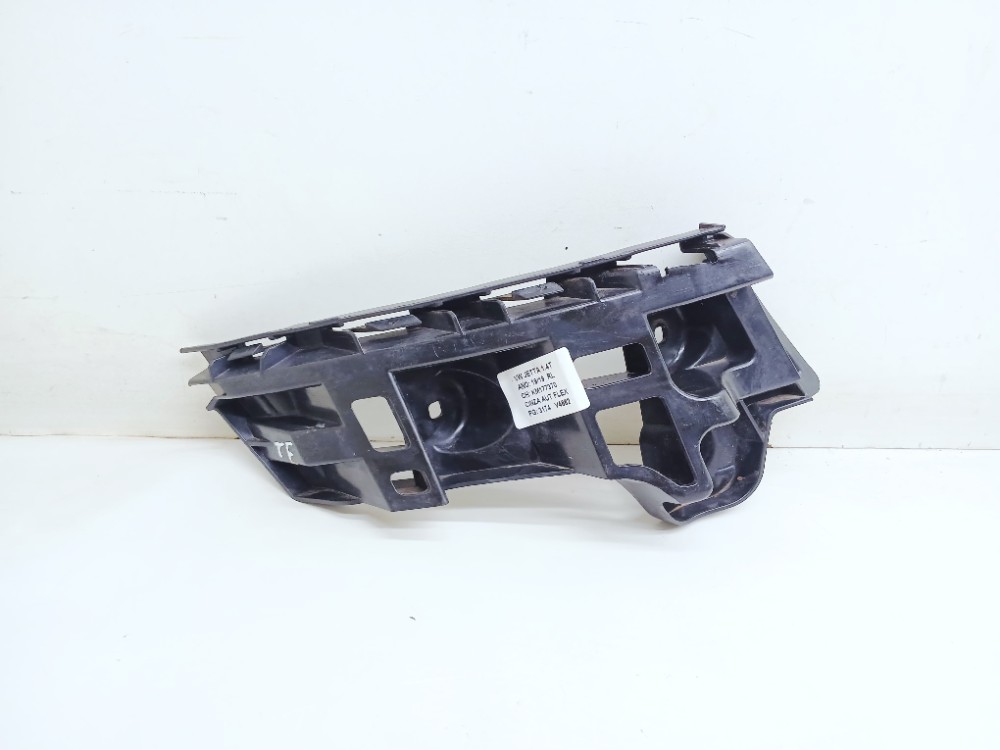 Guia Parachoque Traseiro Esquerdo Vw Jetta Tsi 1.4 2019