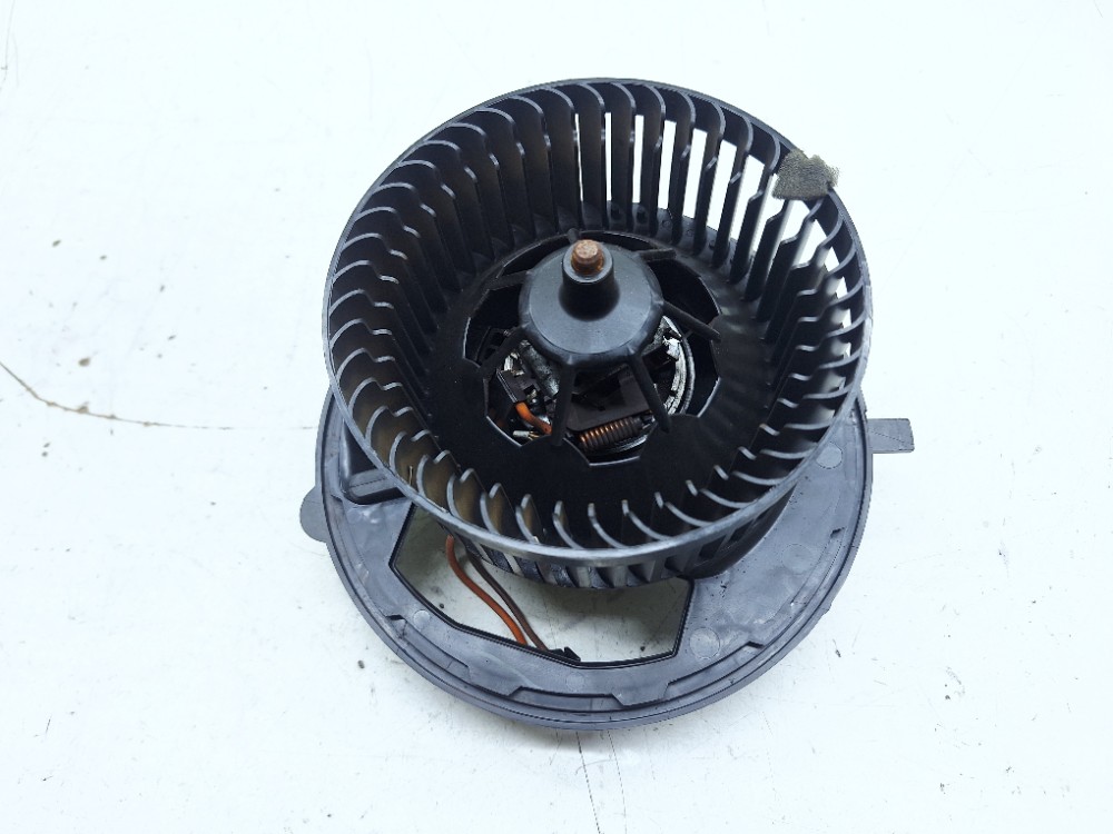 Ventilador Ar Condicionado Vw Jetta Gli 2.0 2019 T1018594r
