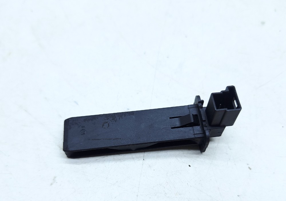 Sensor Temperatura Ar Jetta Gli 2.0 2024 5q0907543 Preto