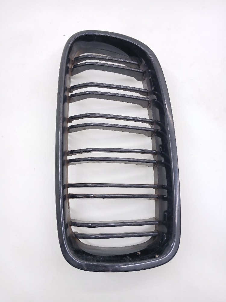 Grade Esquerda Parachoque Dianteiro Bmw 320i 2.0 2018