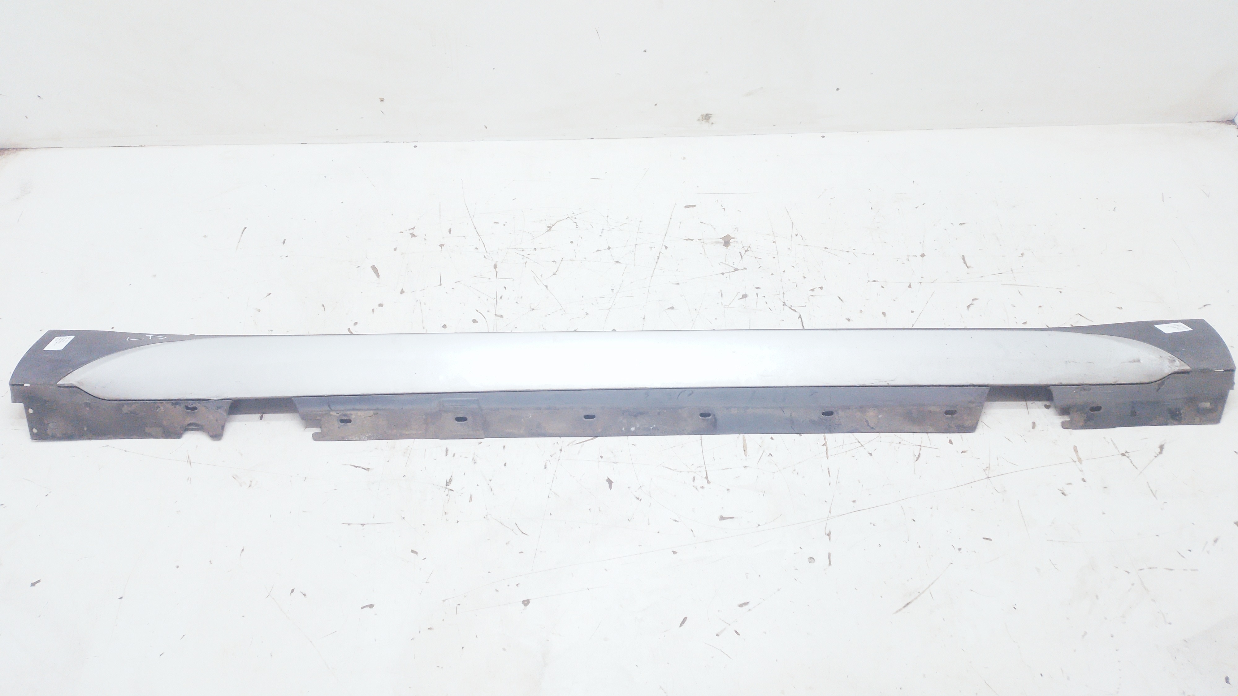 Spoiler Direito Bmw X1 2.0 Turbo 2013/ 2014 Nº51772990600 Branco