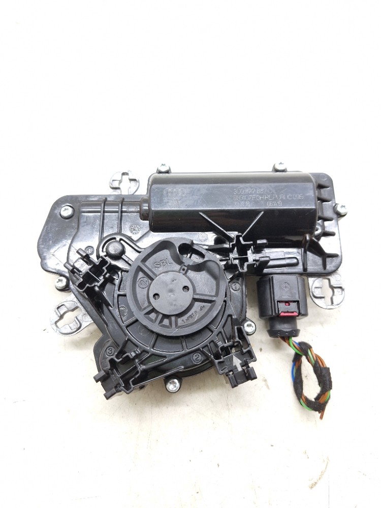 Motor Tampa Traseiro Vw Tiguan Tsi 2.0 2018 2019 3g0827887c