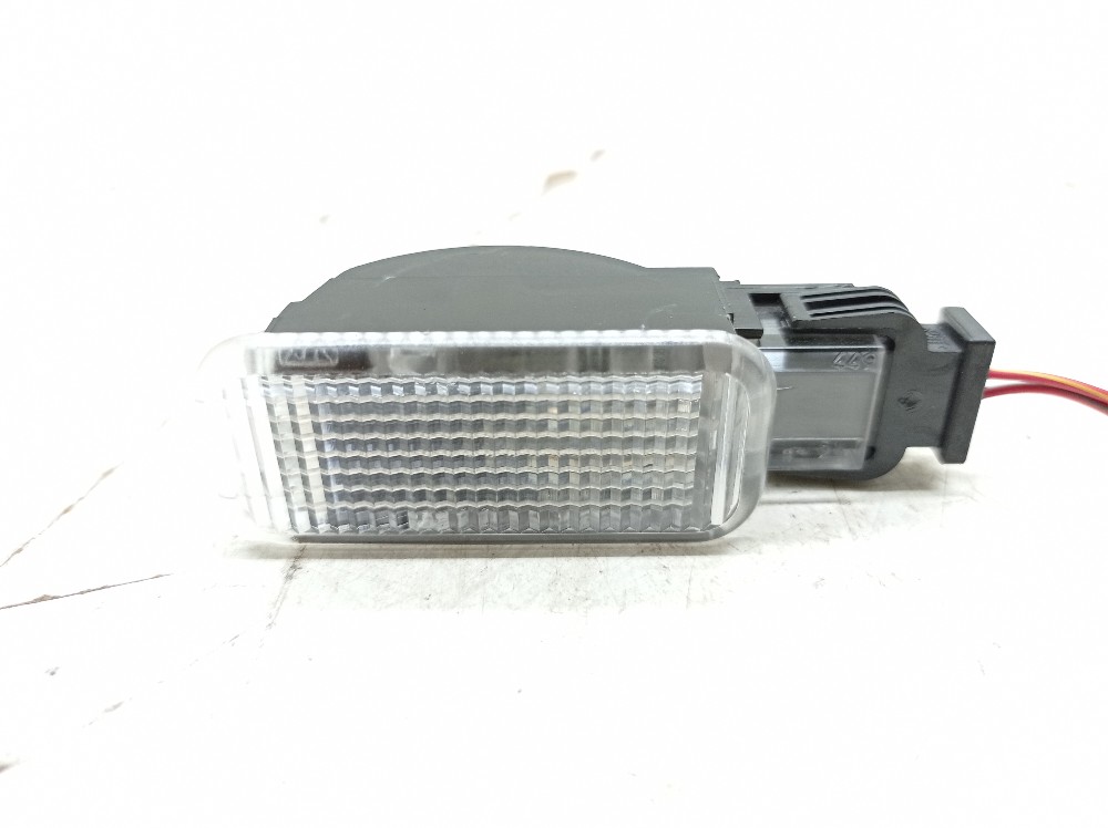 Lanterna Luz Placa Audi Q5 Tfsi 2.0 2020 2021 893971632