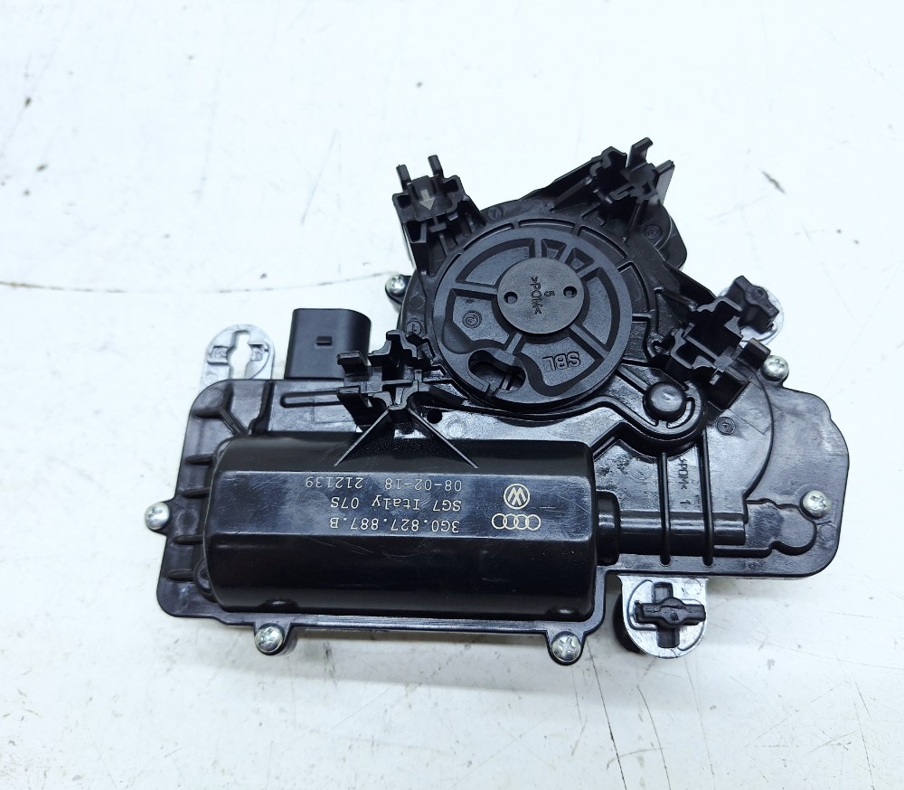 Motor Tampa Traseira Vw Passat Tsi 2.0 2018 3g0827887b