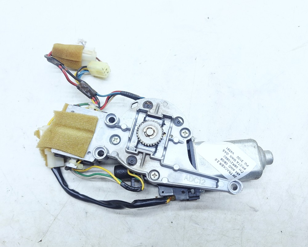 Motor Teto Solar Gm Tracker 2.0 2008 8331002652