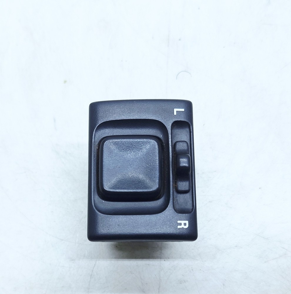 Comando Regulagem Retrovisor Gm Tracker 2.0 2008