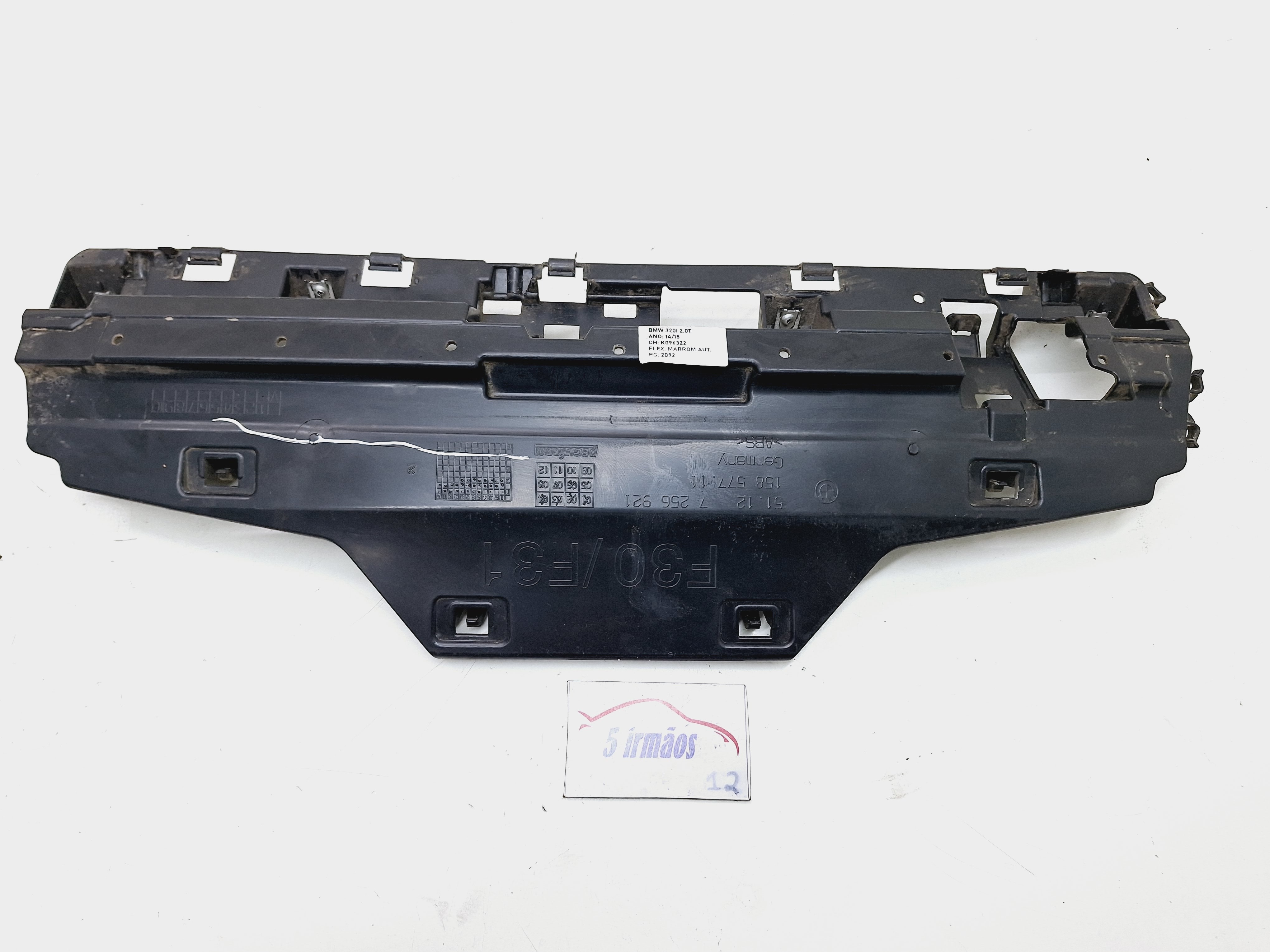 Suporte Guia Parachoque Traseiro Bmw  320i 2.0 2014 / 2015