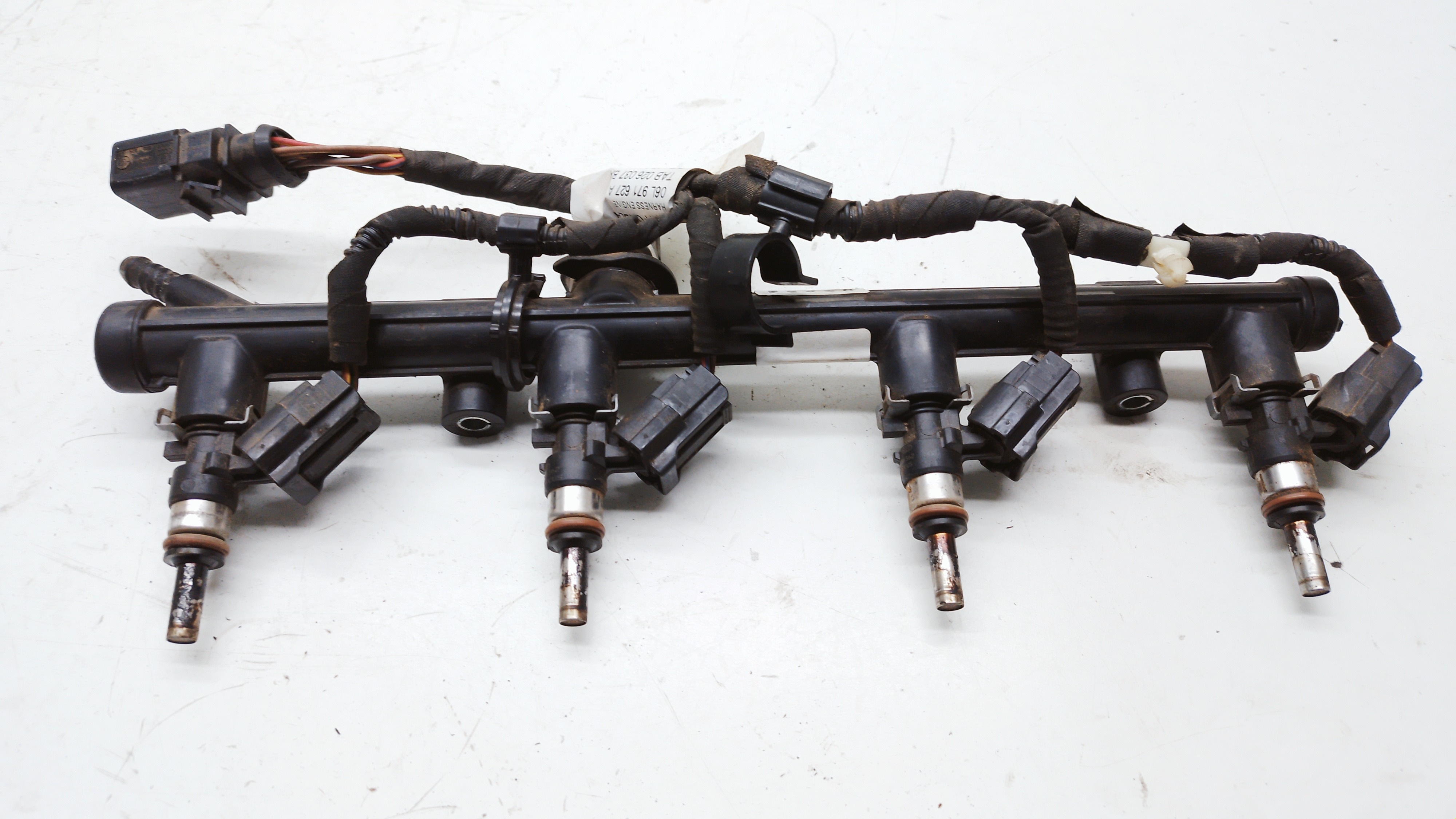 Flauta Bico Injetor Vw Tiguan 2.0 2018/ 2019 Nº06k133681e