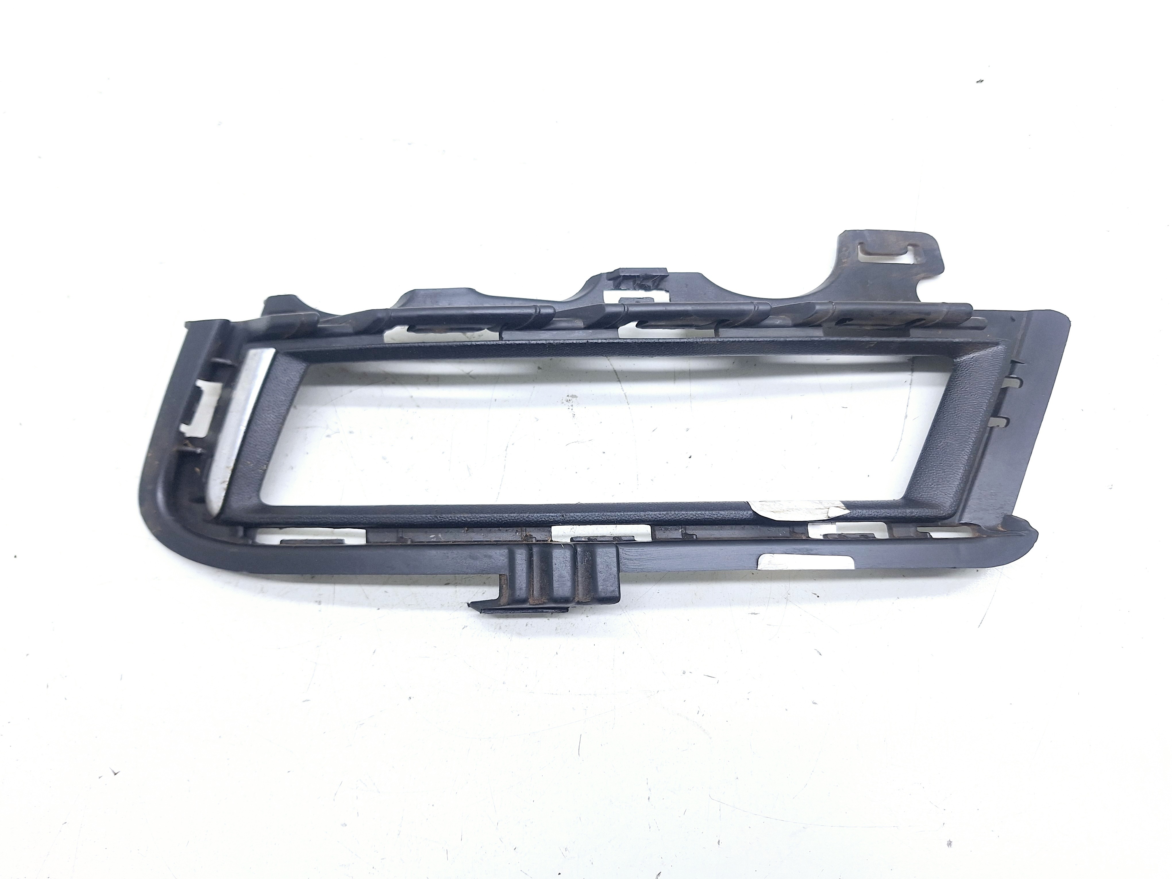 Acabamento Farol Milha Esquerdo Vw Golf Tsi 1.4 2014/ 2015 Esquerdo