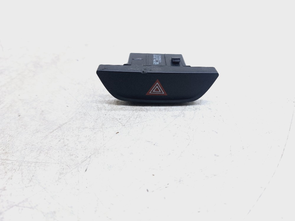 Botão Pisca Alerta Gm Equinox 2.0 2018 2019 13409820 Preto