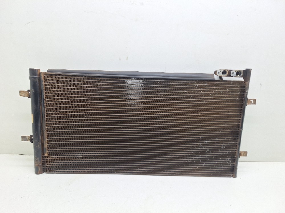 Condensador Ar Condicionado Audi Q3 1.4 2015 2016 8u0260401c