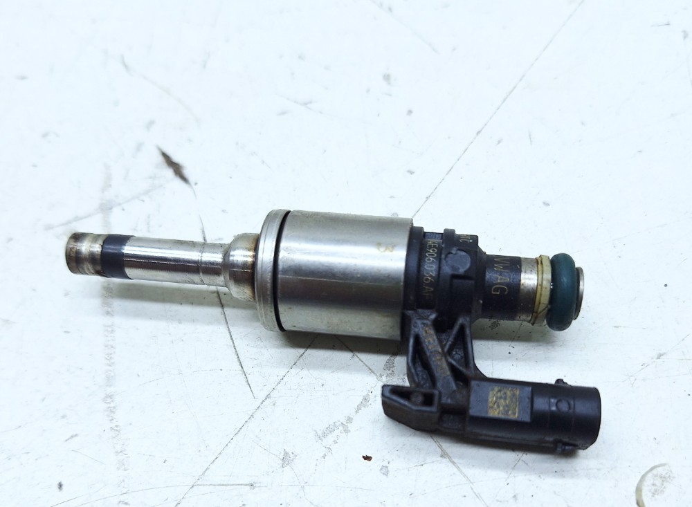 Bico Injetor Audi A3 Tfsi 1.4 2020 04e906036af