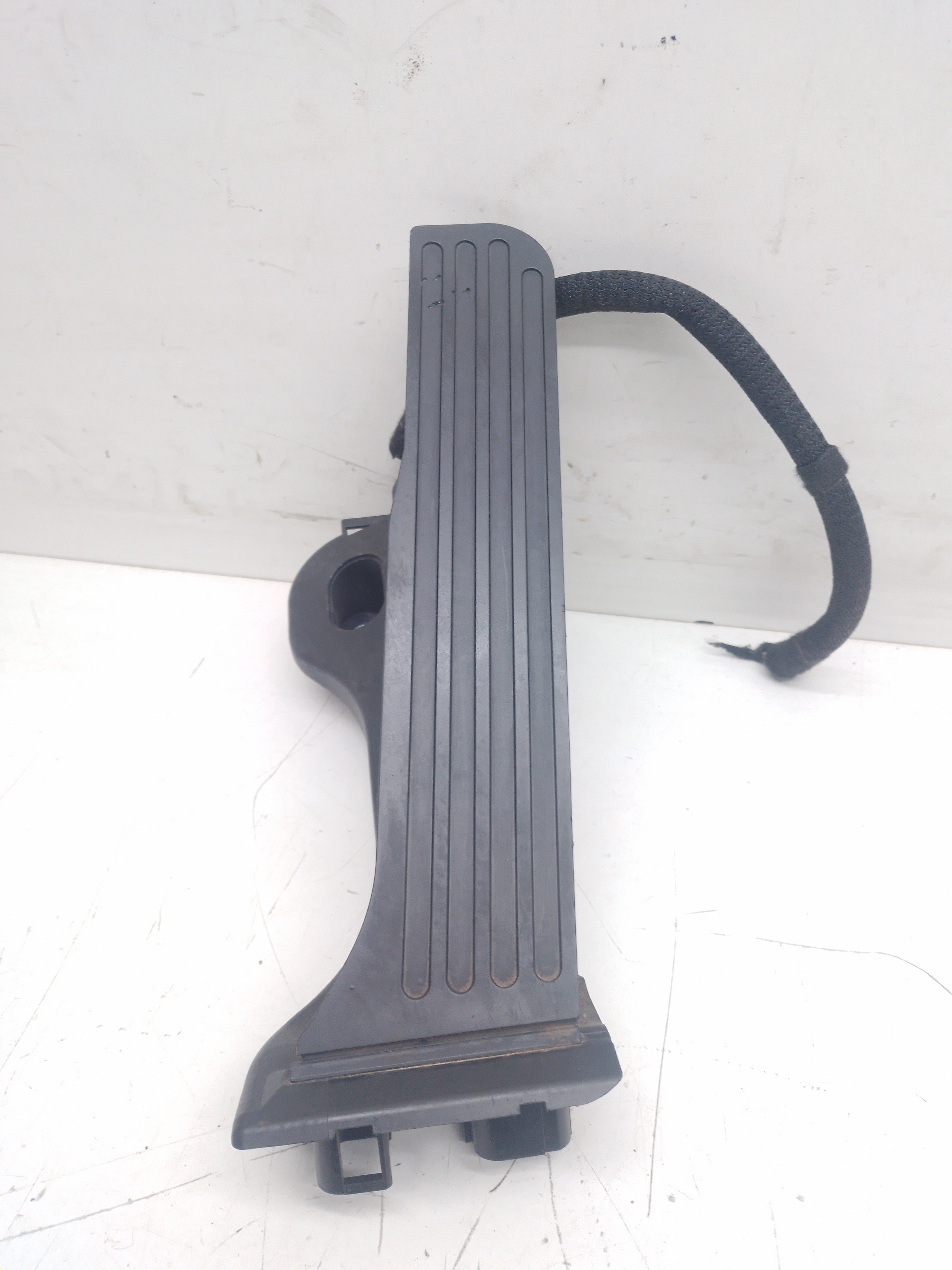 Pedal Acelerador Vw Jetta 2.0 2013 2014 1k1721503bb