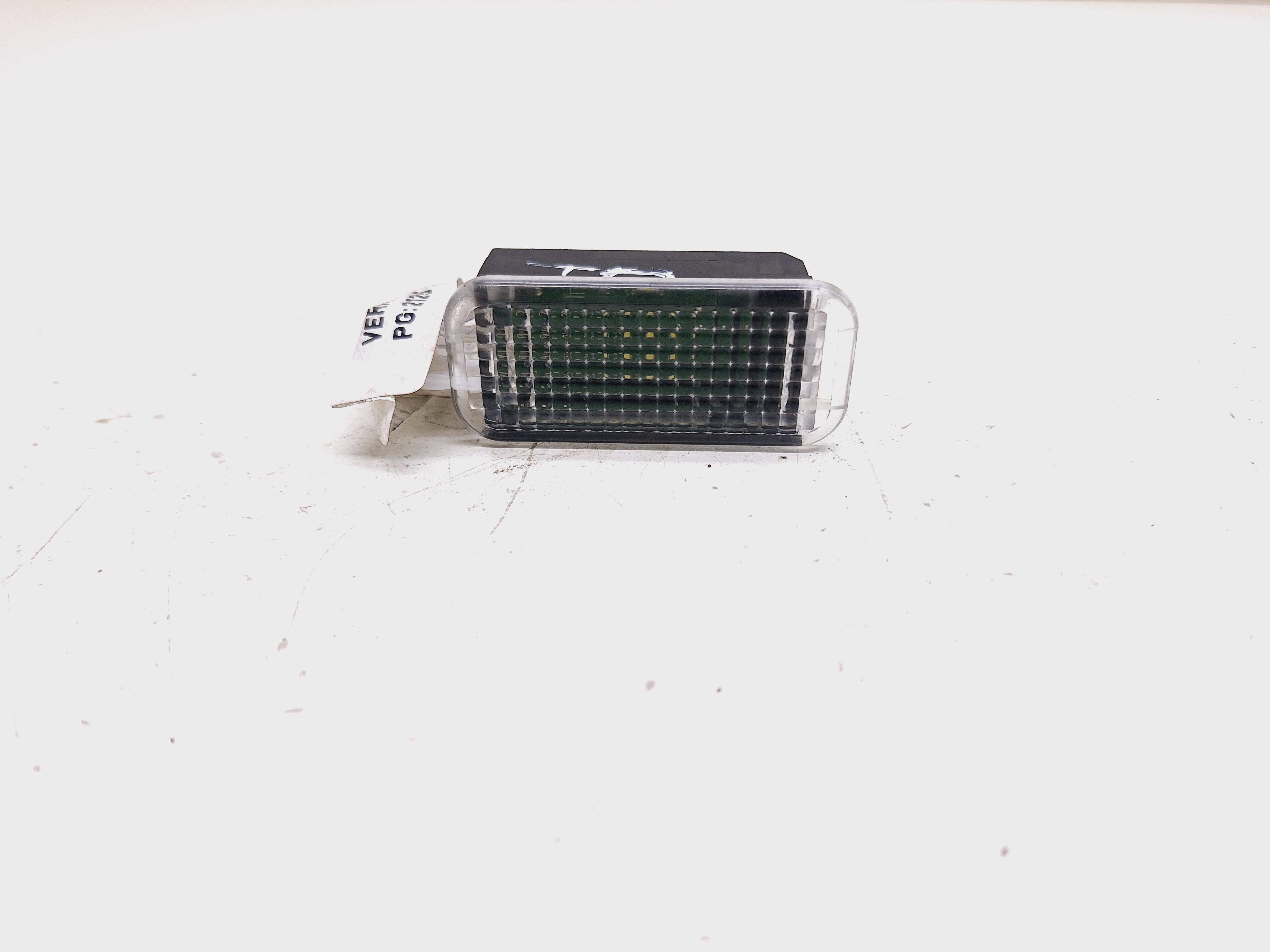 Luz Cortesia Traseira Direita Rs3 Sedan 2.5 2018 N4e0947415