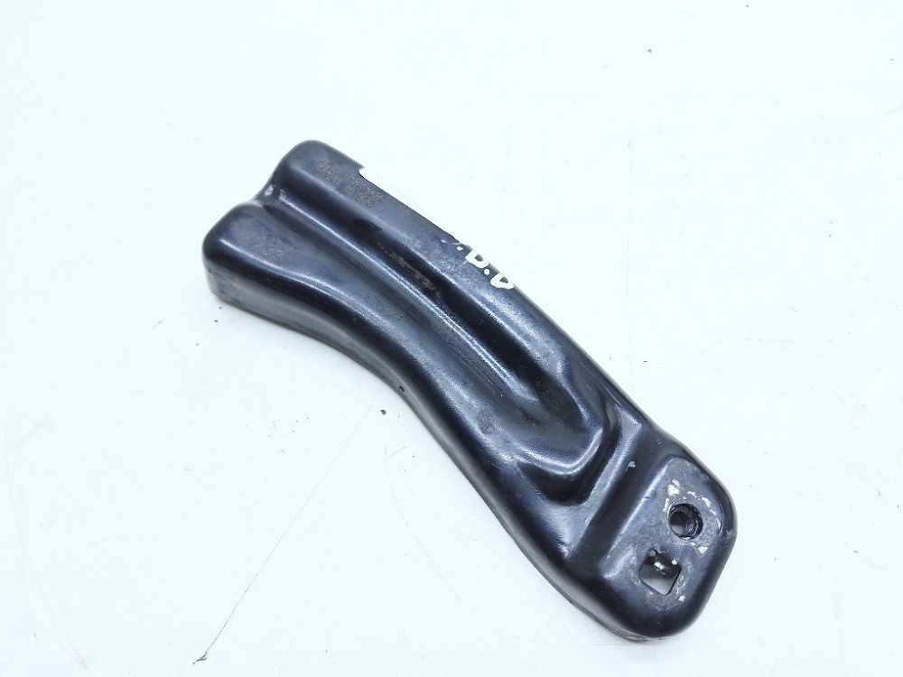 Suporte Protetor Carter Direito Jetta 2.0 2023 5q0825922a