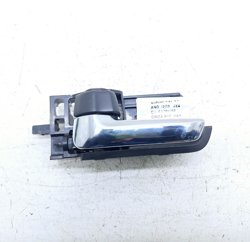 Maçaneta Interna Suzuki Sx4 2.0 2011 2012 Prateado Dianteira