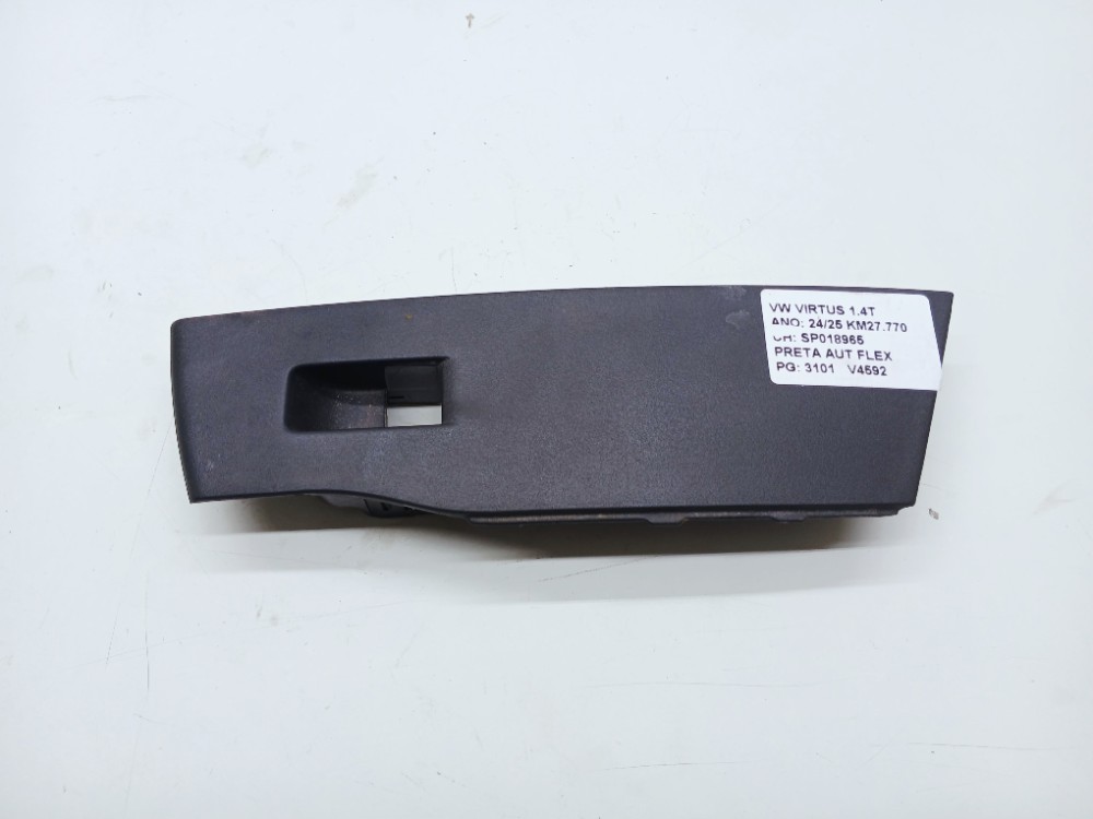 Moldura Vidro Dianteiro Direito Vw Virtus 1.4 2024 2025