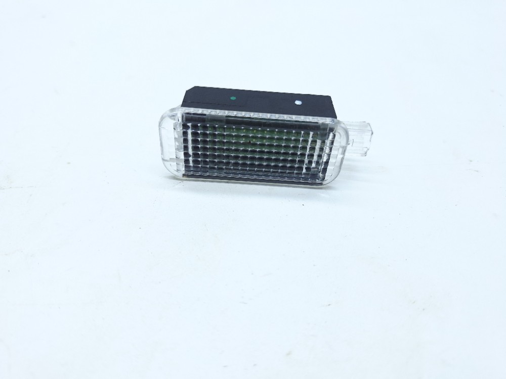 Luz Cortesia Porta Malas Audi Q3 2.0 2024 8j0947409b