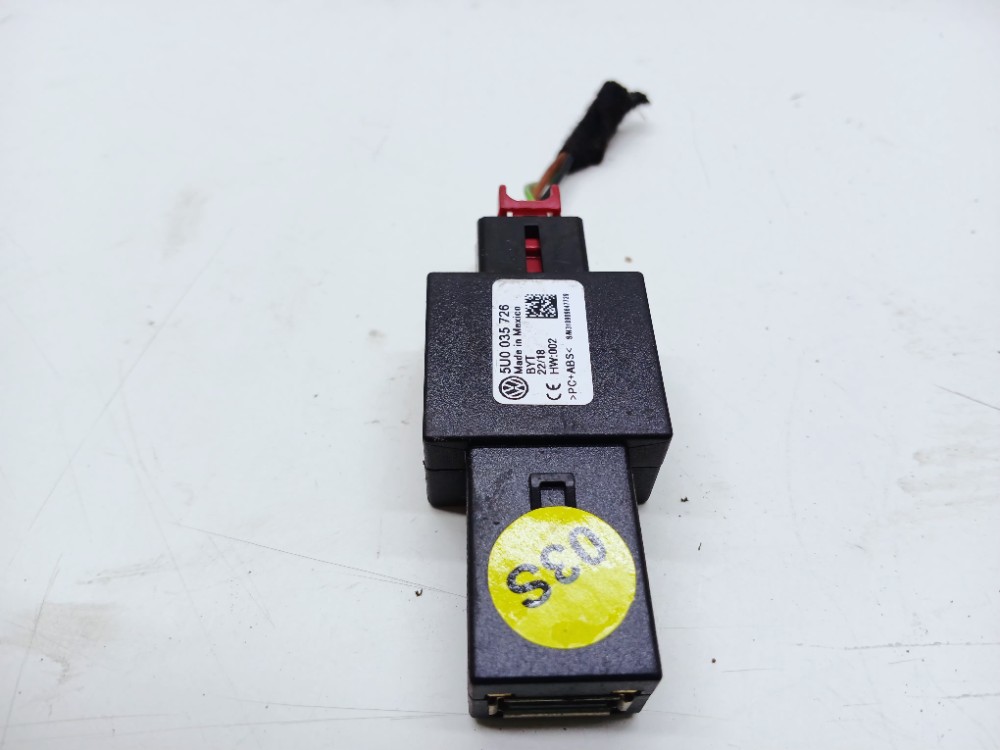 Entrada Usb Console Central Vw Tiguan 2.0 2018 5u0035726
