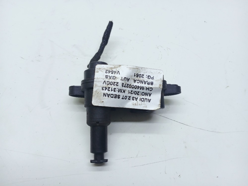 Trava Portinhola Audi A3 Sedan 2.0 2020 2021 8v0862153b