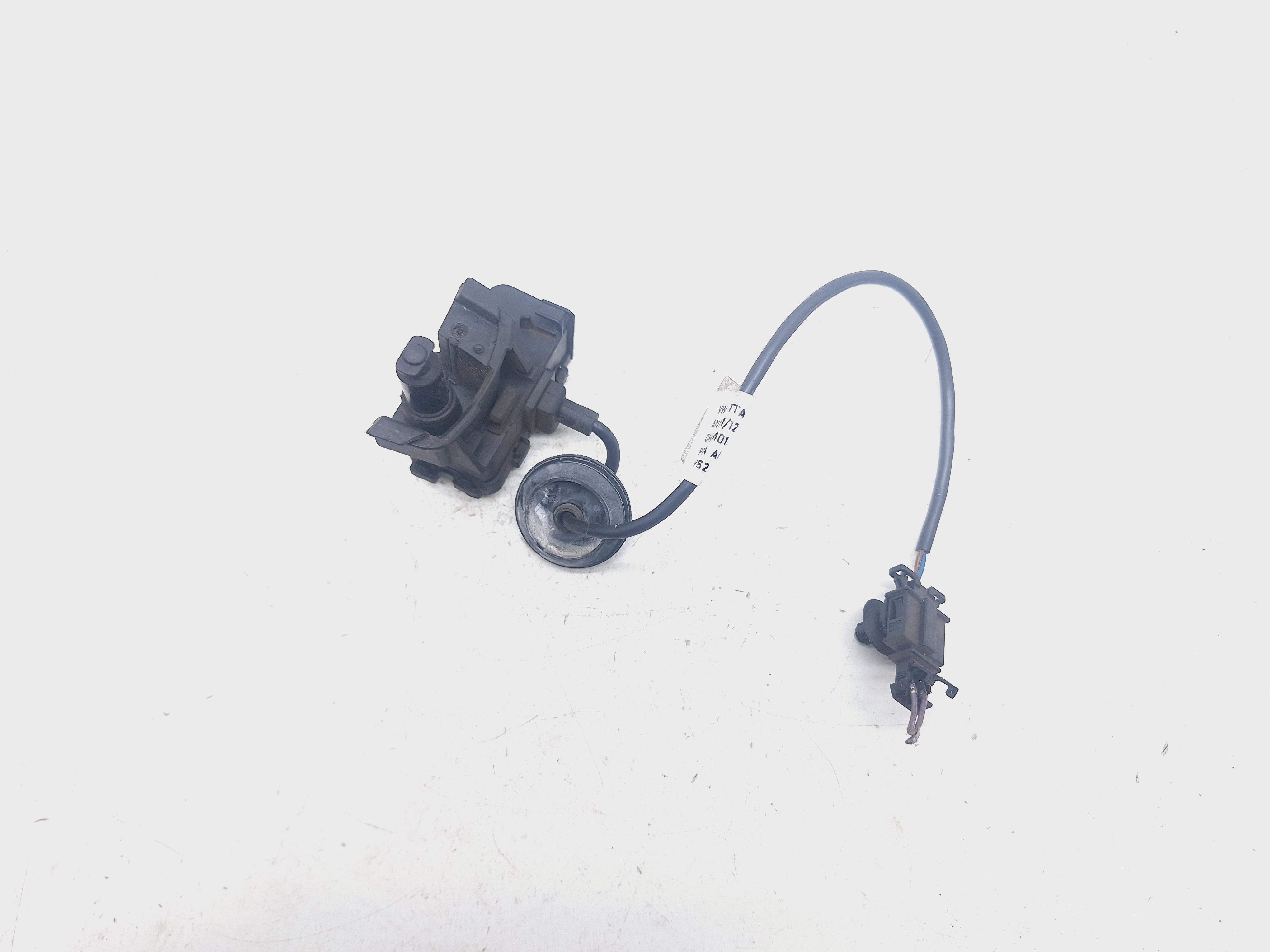 Motor Trava Portinhola Vw Jetta Tsi 2.0 2012 5c6810773b
