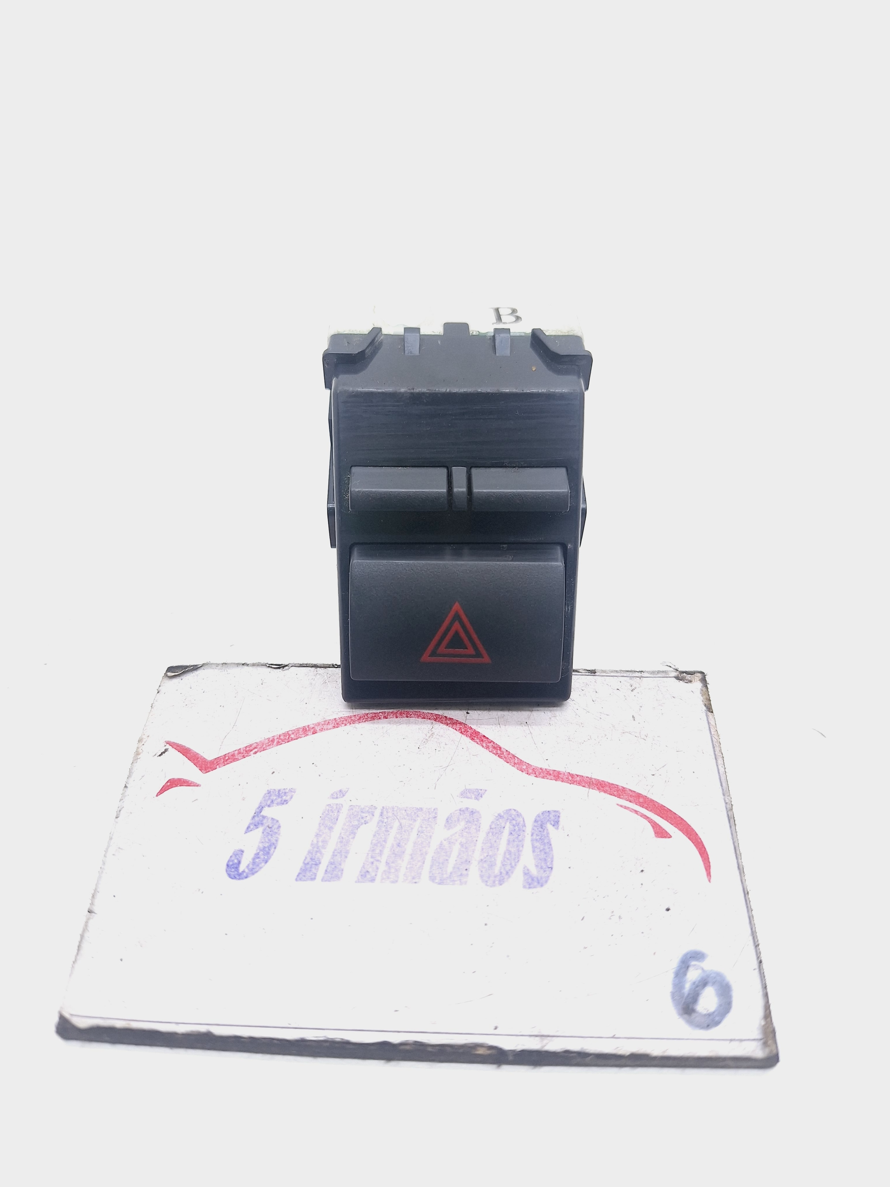 Tampa Capa Motor Gm Omega Cd 3.6 V6 2005 2006 92067302  Preto