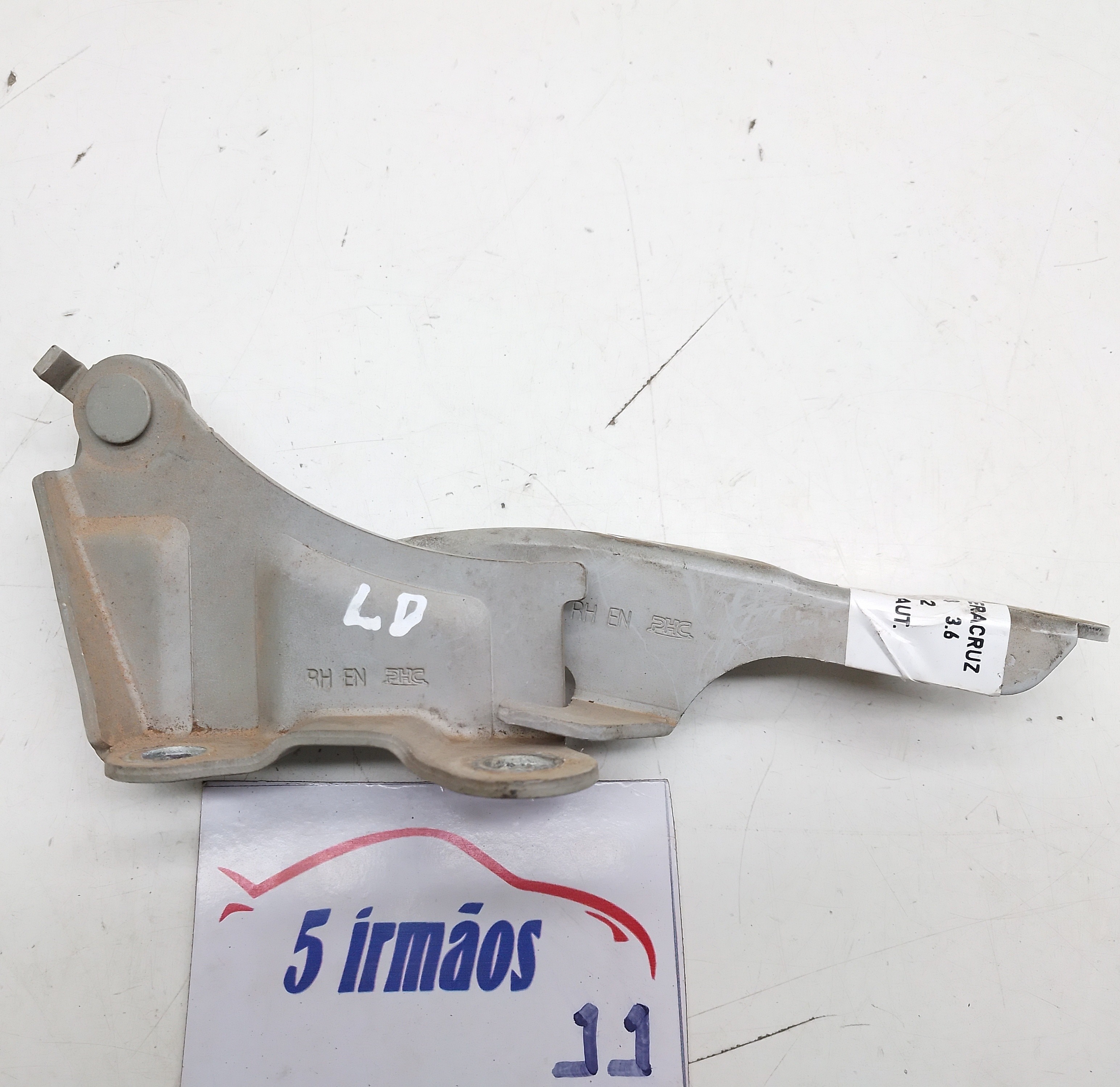 Dobradiça Direita Capô Hyundai Veracruz V6 3.8 2007 / 2008