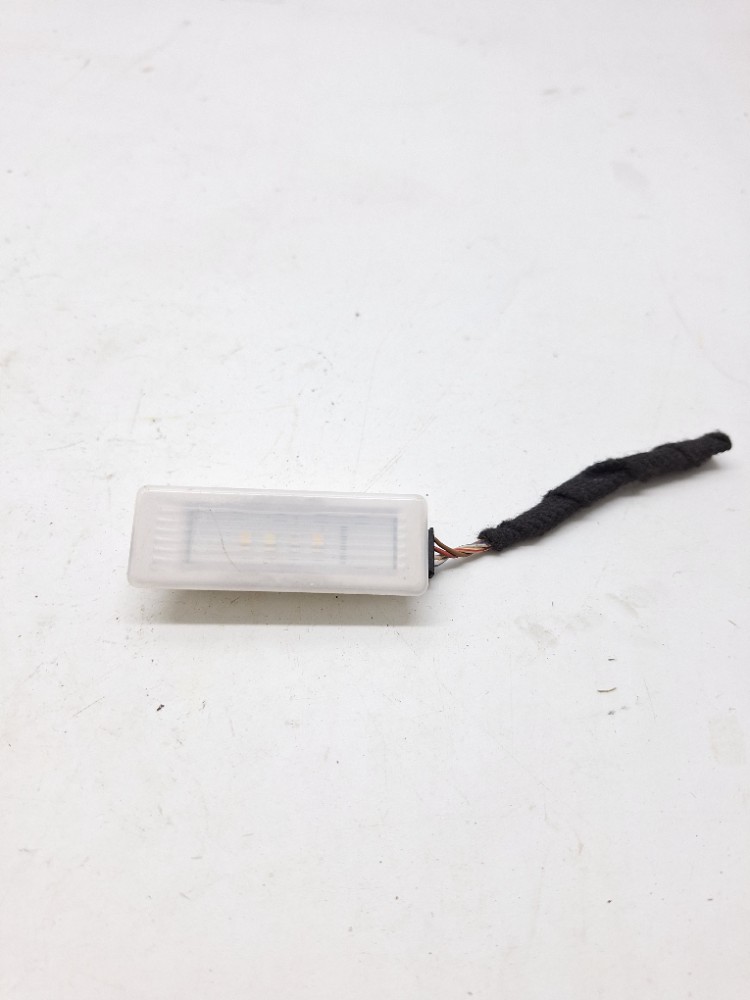 Luz Teto Cortesia Bmw 320i Active 2.0 2017 2018 924216105