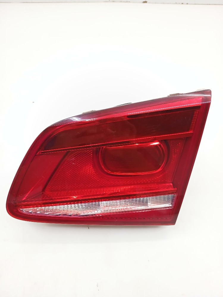 Lanterna Direita Tampa Traseira Vw Passat Tsi 2.0 2012