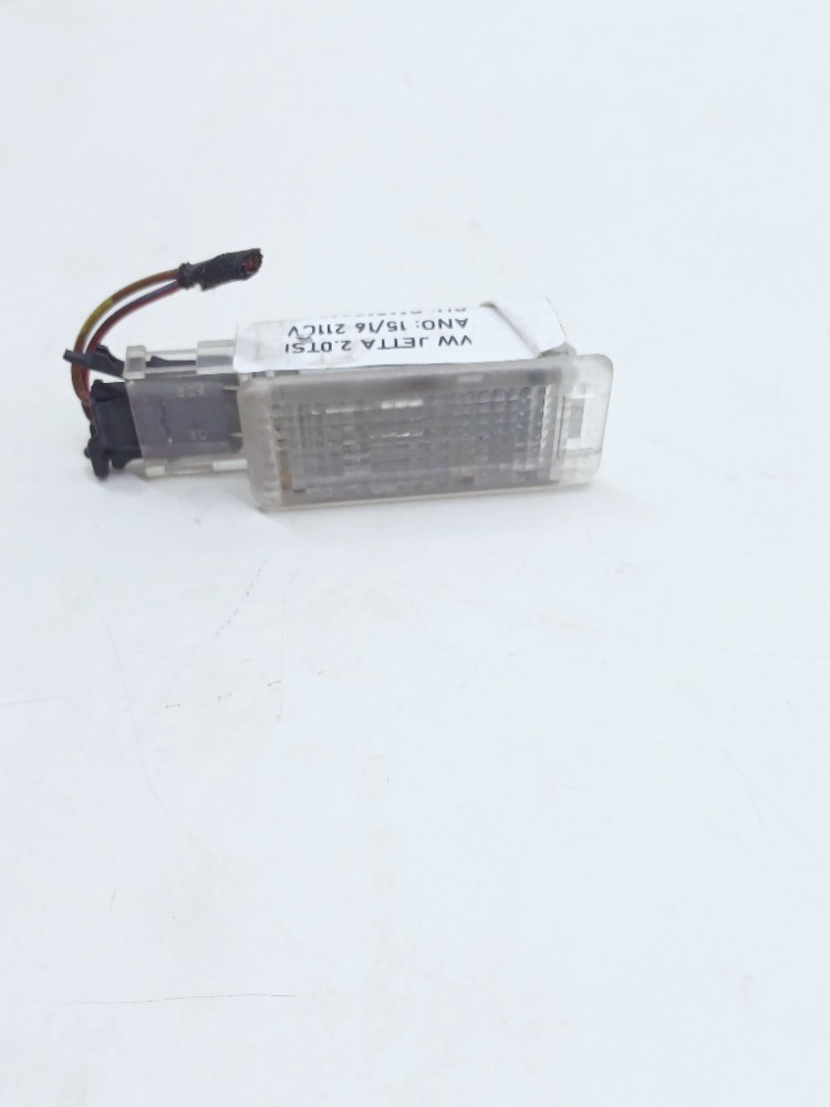 Luz Cortesia porta luvas Vw Jetta 2.0 T 2015 2016 5l0947565