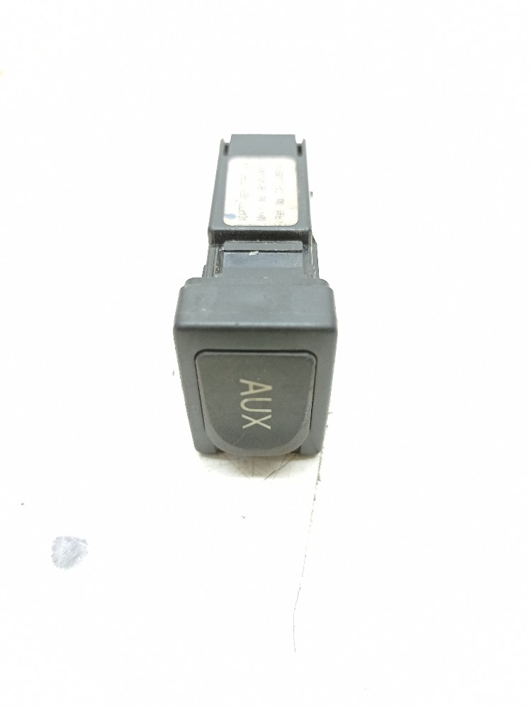 Entrada Auxiliar Usb Toyota Camry 3.5 2010 2011 8619048010