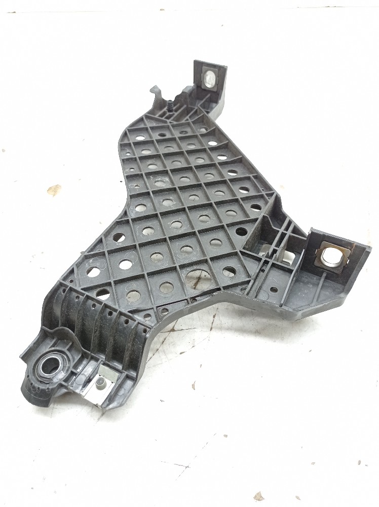 Guia Esquerdo Parachoque Dianteiro Audi Q3 Rs 2.5 2014 2015