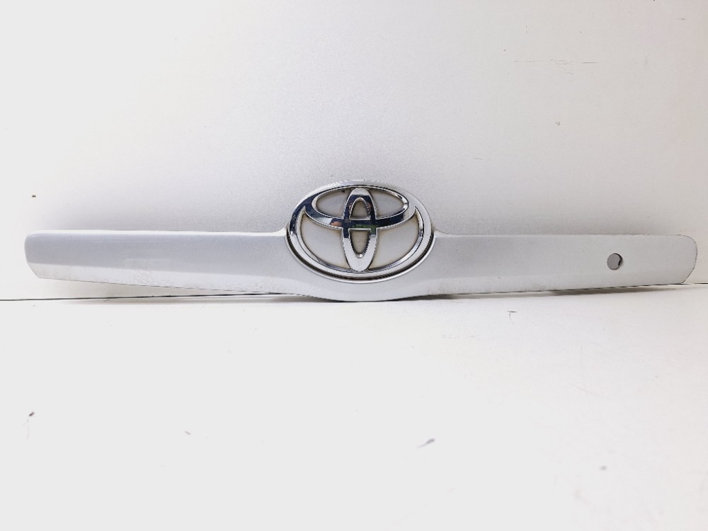 Acabamento Tampa Traseira Toyota Camry 3.5 2008 761133901 Cromado