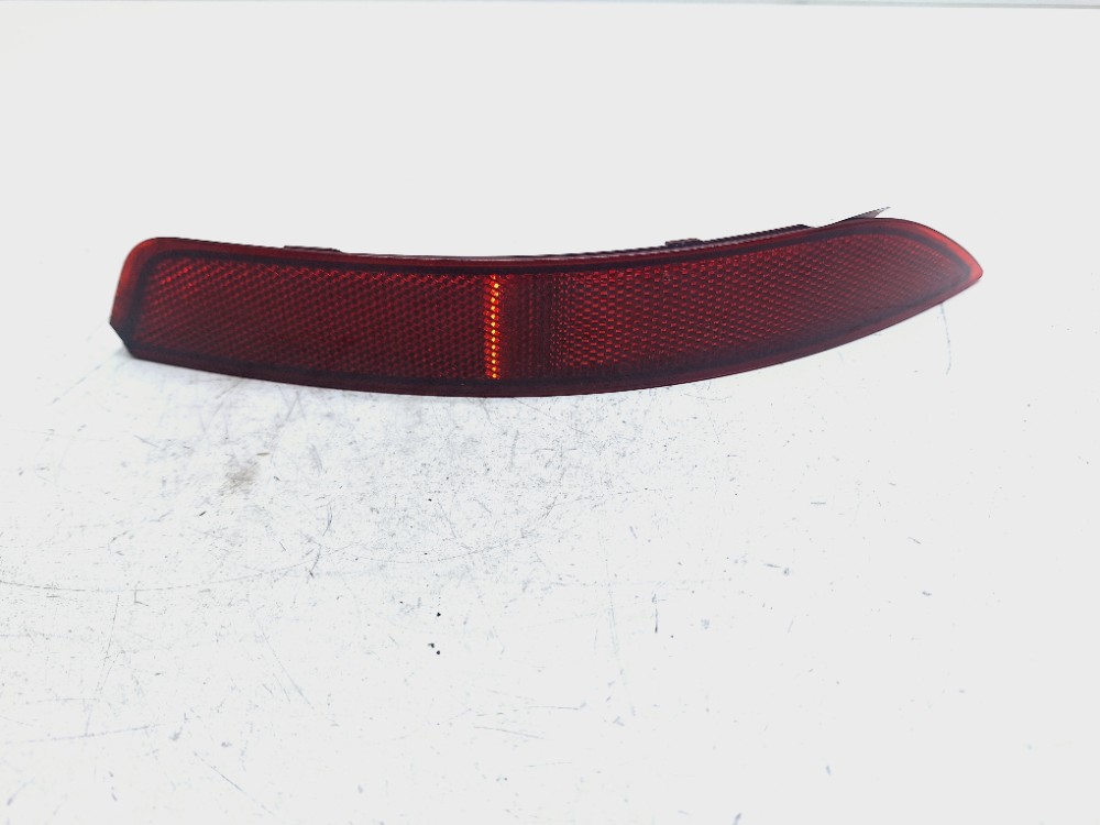 Refletor Olho Gato Traseiro Direito Vw Jetta Tsi 2.0 2014  Vermelho