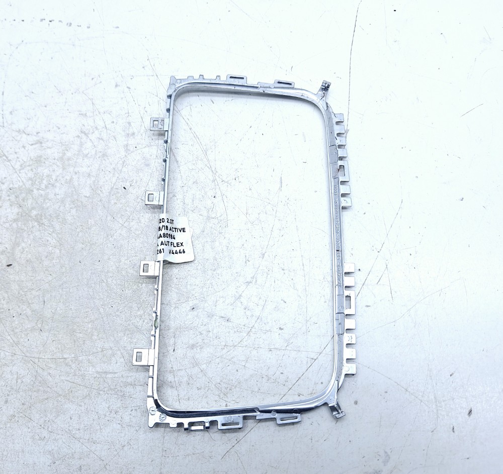 Acabamento Porta Copos Bmw 320i 2.0 2018 105495981c Cinza