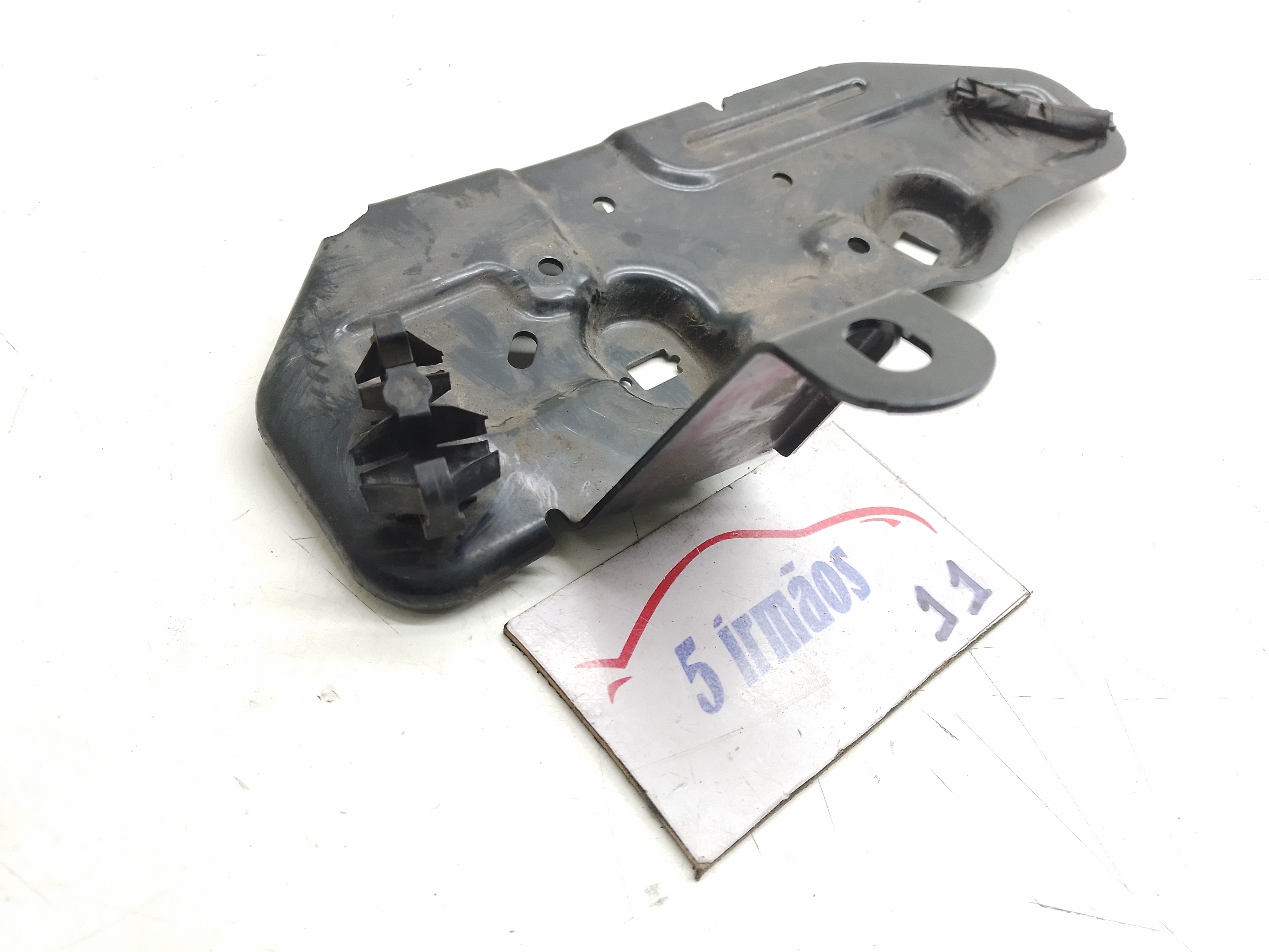 Suporte Portinhola Tanque Combustível Bmw 320i 2.0 2015  Preto 2014