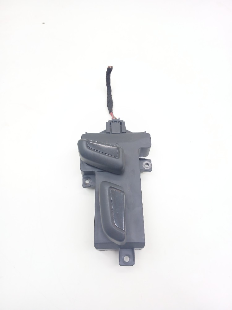 Botão Ajuste Banco Esquerdo Vw Tiguan Tsi 2.0 2021 8w0959747