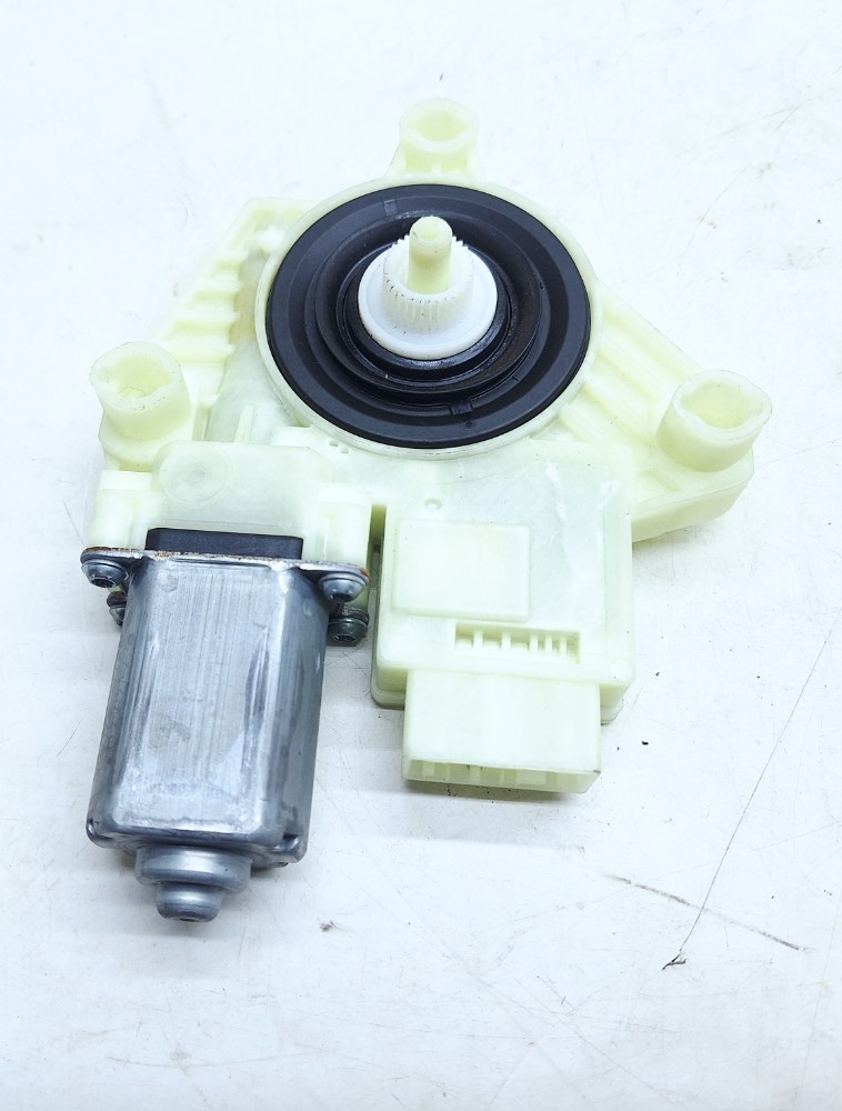 Motor Vidro Traseiro Direito Vw Taos Tsi 1.4 2024 5Q4959812G