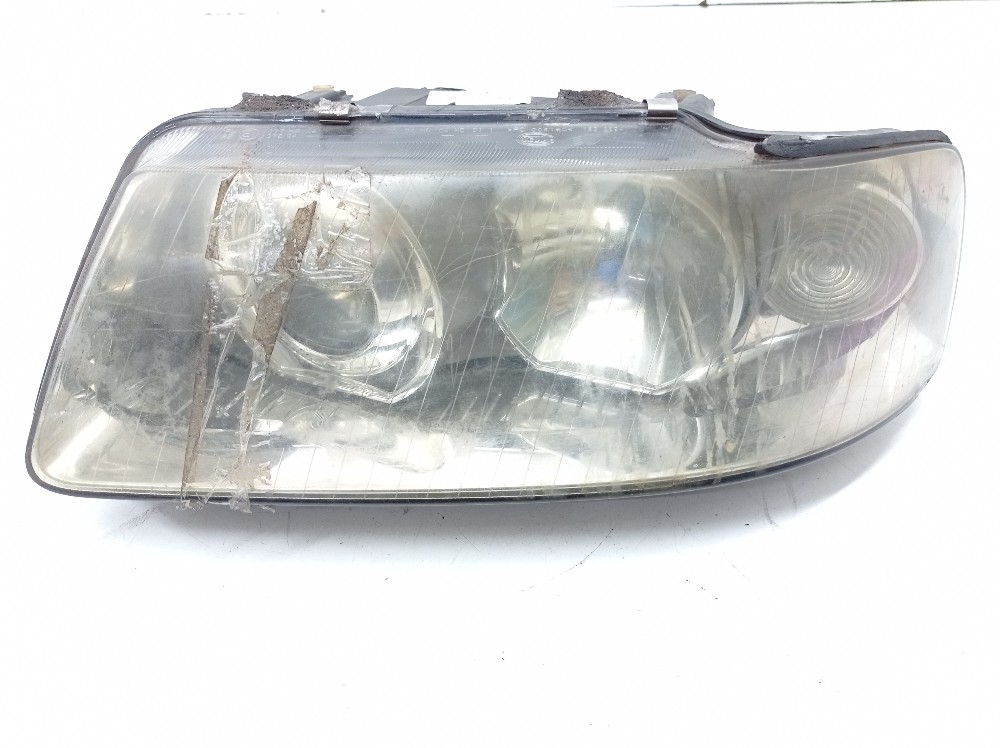 Farol Esquerdo Audi A3 1.6  2004 2005
