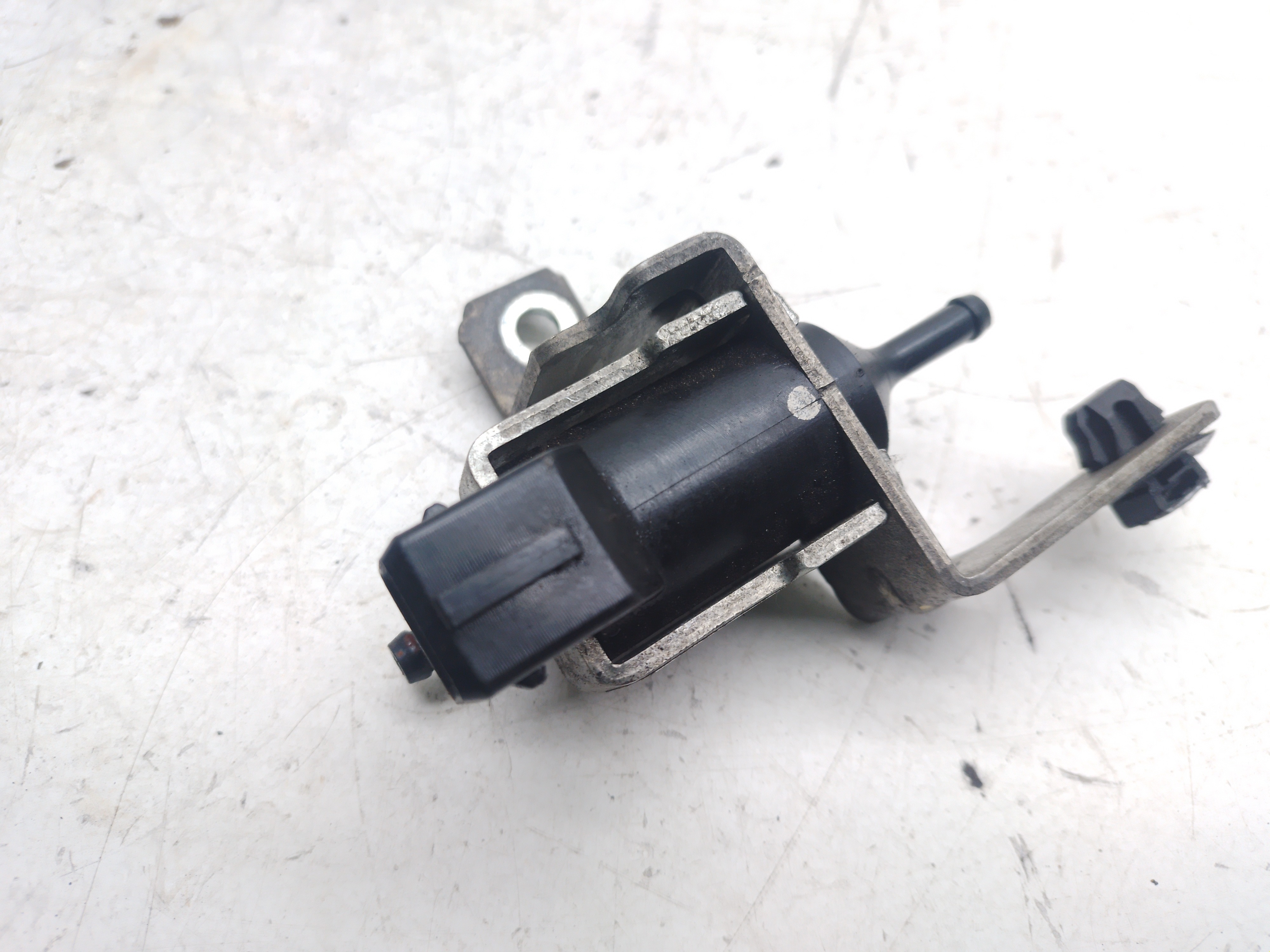 Válvula Solenoide Hyundai I30 1.6 2012 2013 394602b200