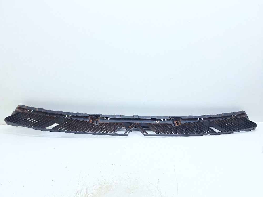 Guia Central Parachoque Traseiro Vw Tiguan Tsi 2.0 2018