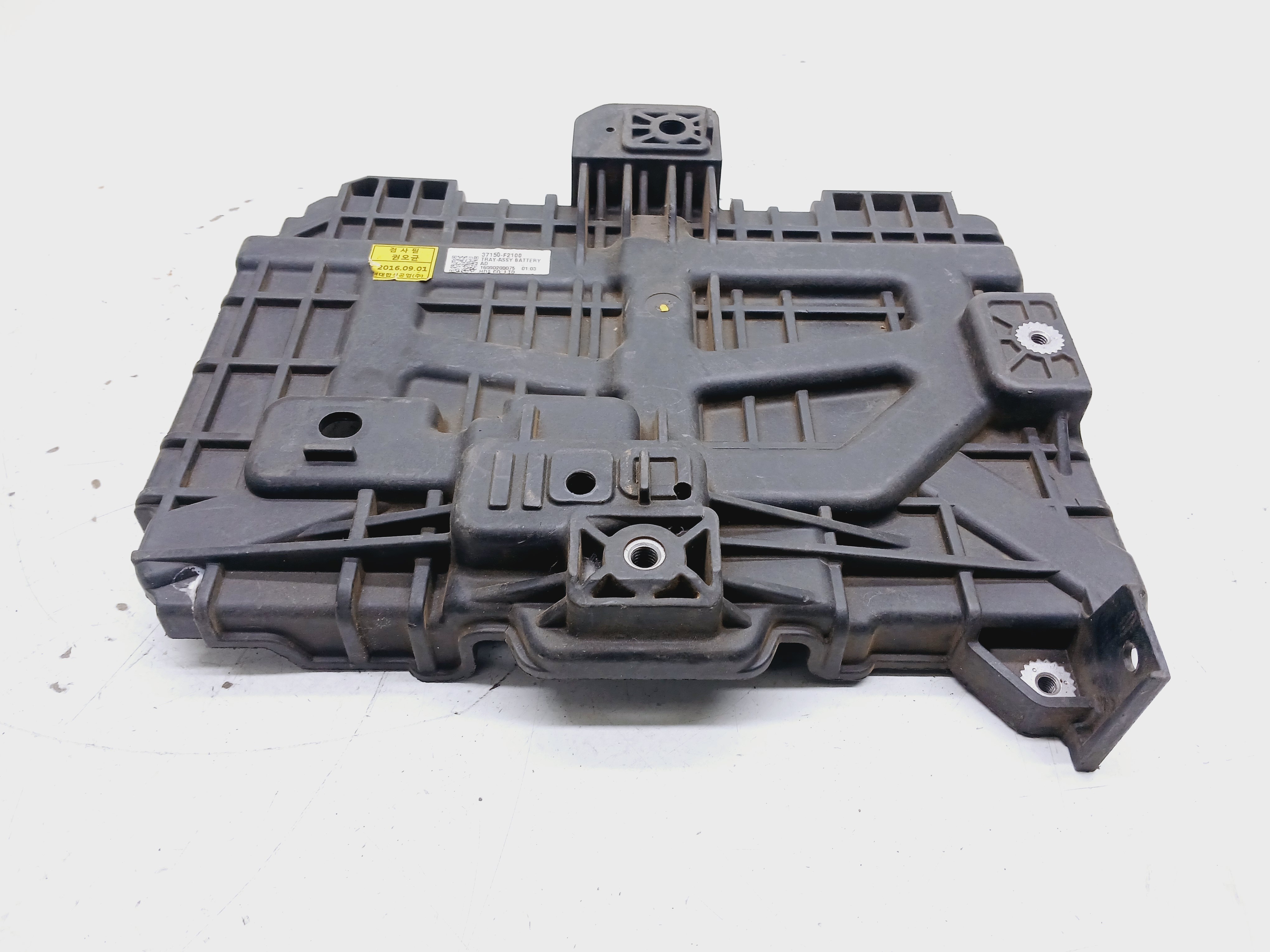 Suporte Bateria Hyundai Elantra 2.0 2016 37150f2100
