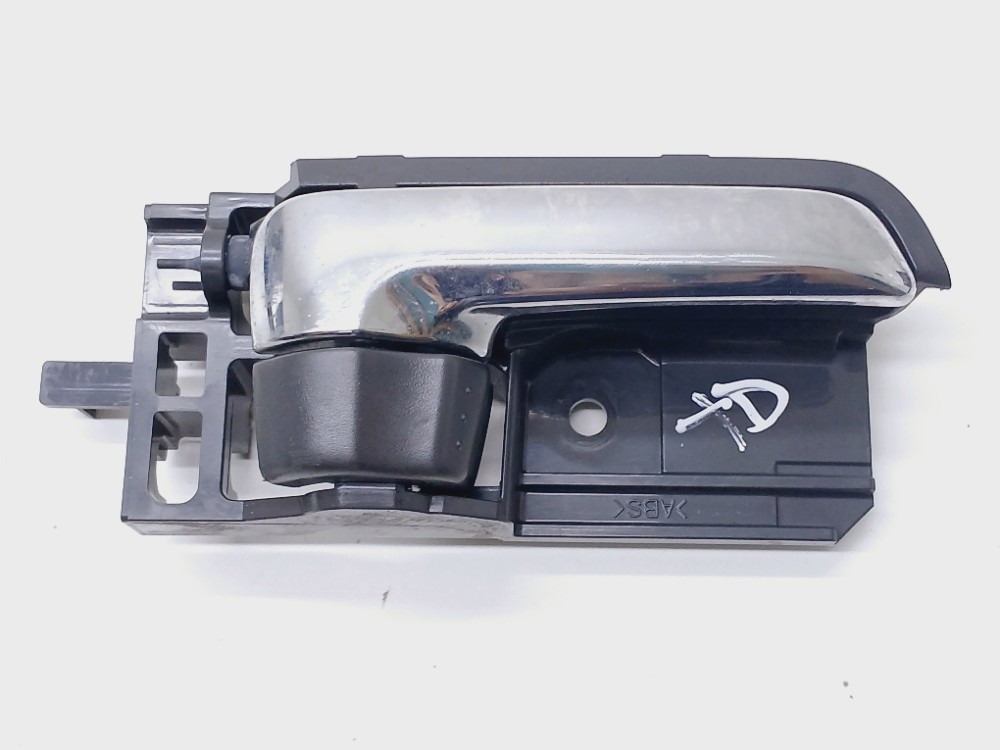 Maçaneta Interna Traseira Direita Suzuki Sx4 2.0 2012  Traseira