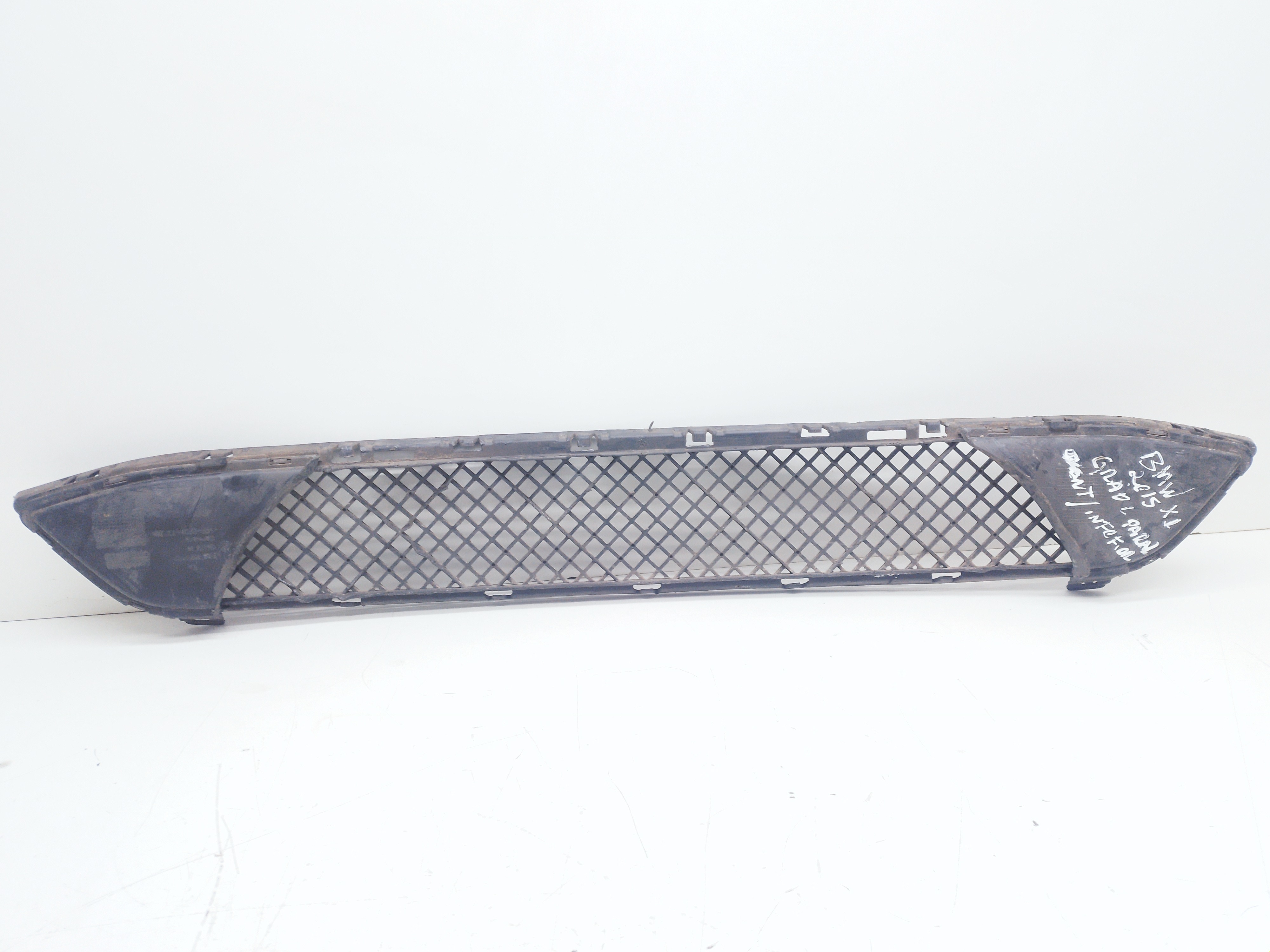 Grande Inferior Parachoque Dianteiro Bmw X1 2015 51647307792 Preto