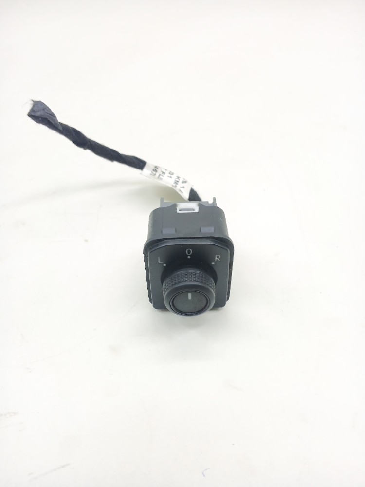 Botão Ajuste Retrovisor Vw Polo Gts 1.4 2024 2g0959565b