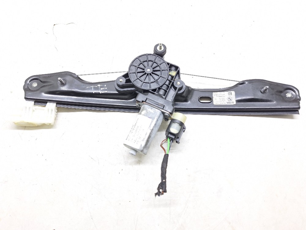 Motor Maquina Vidro Traseiro Esquerdo Bmw 120i 2.0 2015 2016