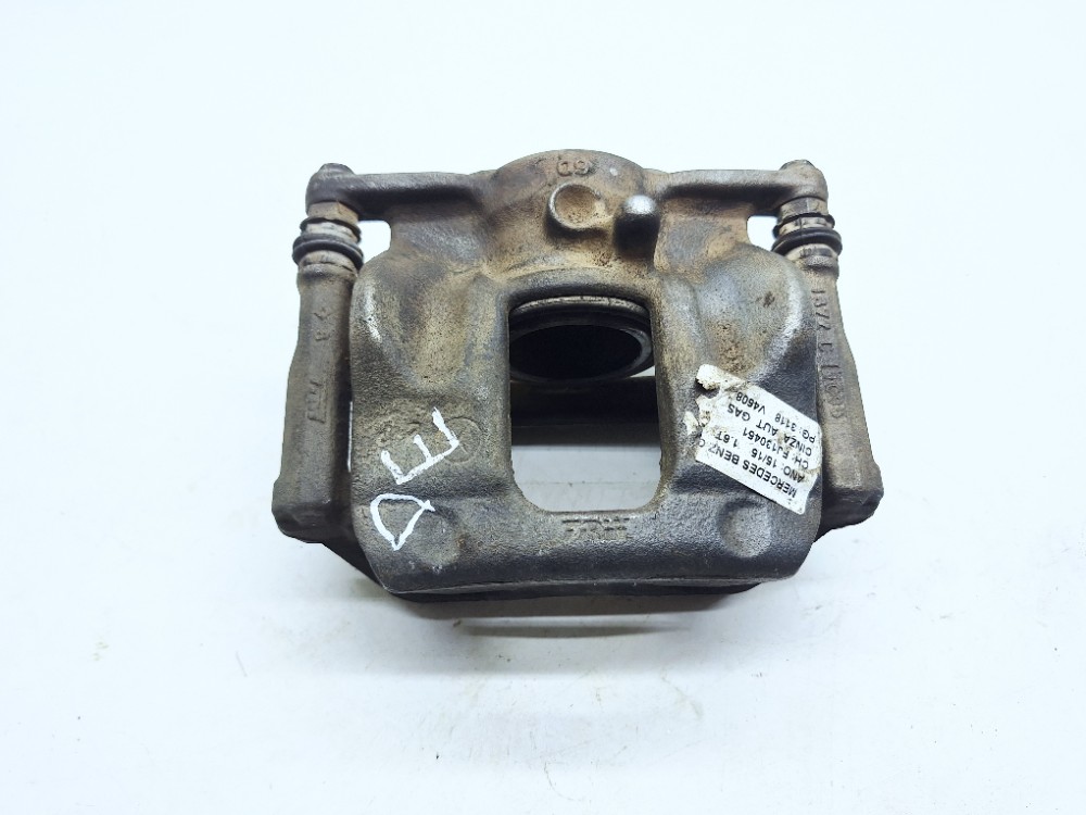 Cavalete Dianteiro Esquerdo Gla200 1.6 2015