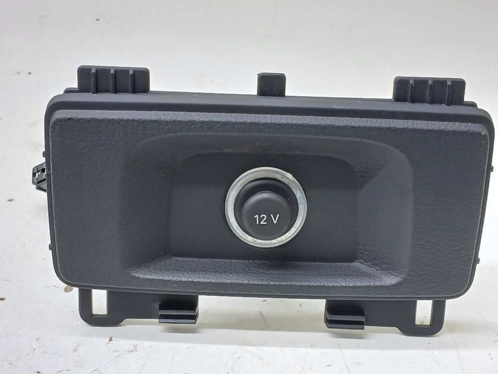 Tomada 12v Usb Audi A5 Tfsi 2.0t 2017 2018 8w0863324